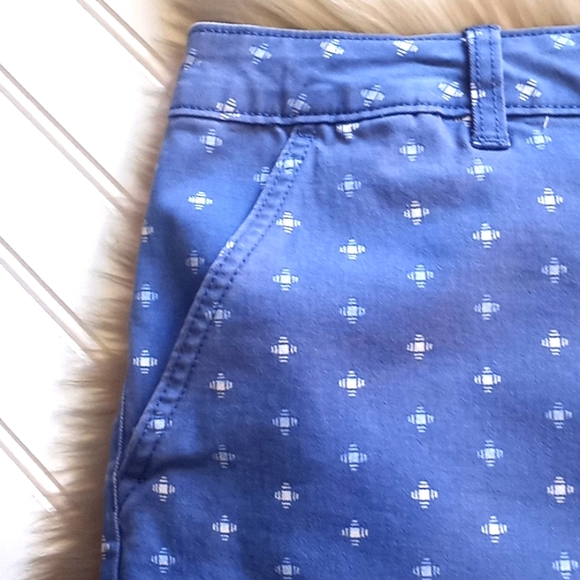 AnA Mid Rise Twill Shorts-# 1628+ - Picture 4 of 12